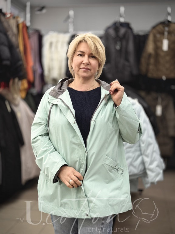 Куртка-тренч жіноча plus size з водовідштовхувальної тканини 1187 Каліфорнійська Фісташка